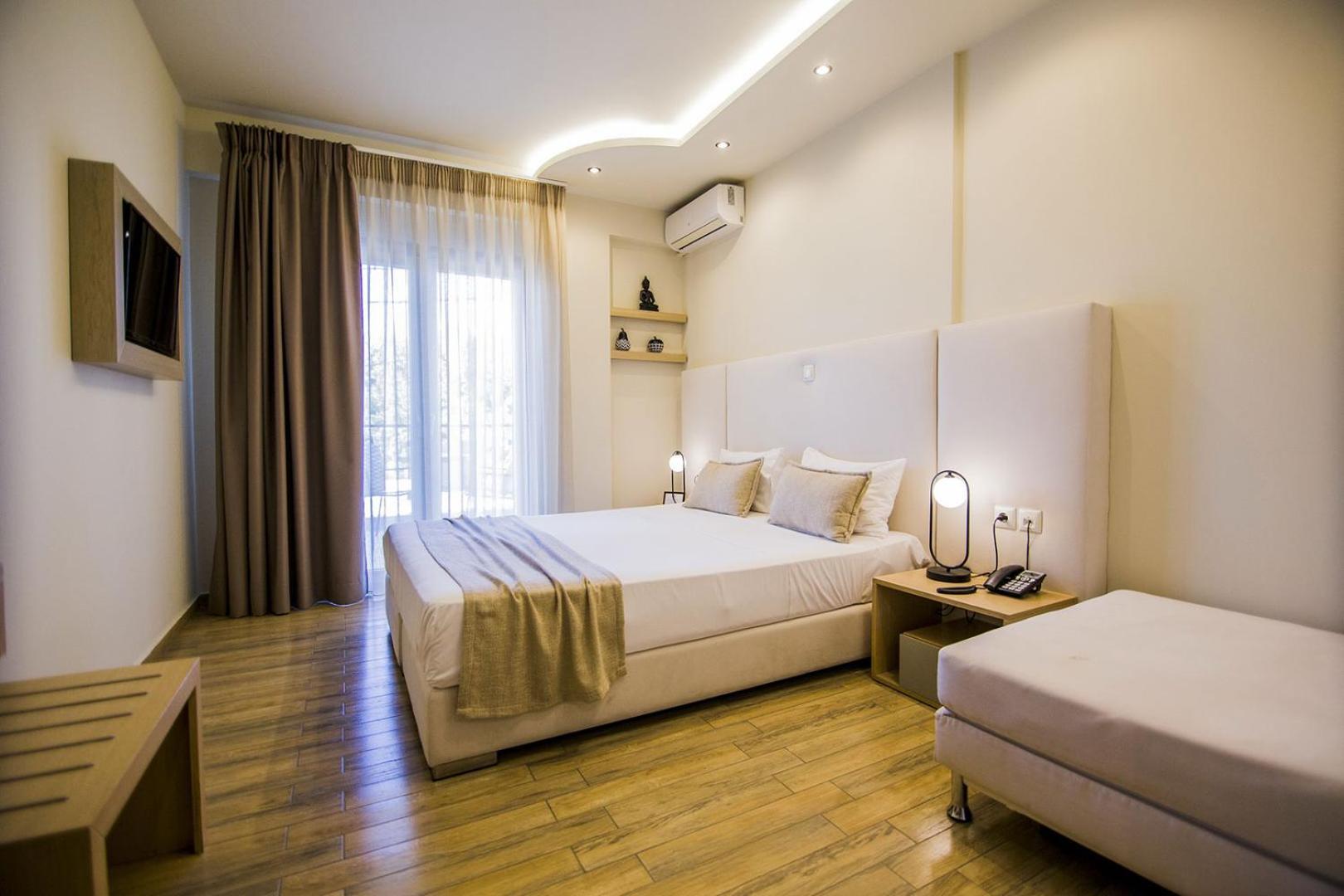 Kasta Beach Hotel Ofrinion Luaran gambar