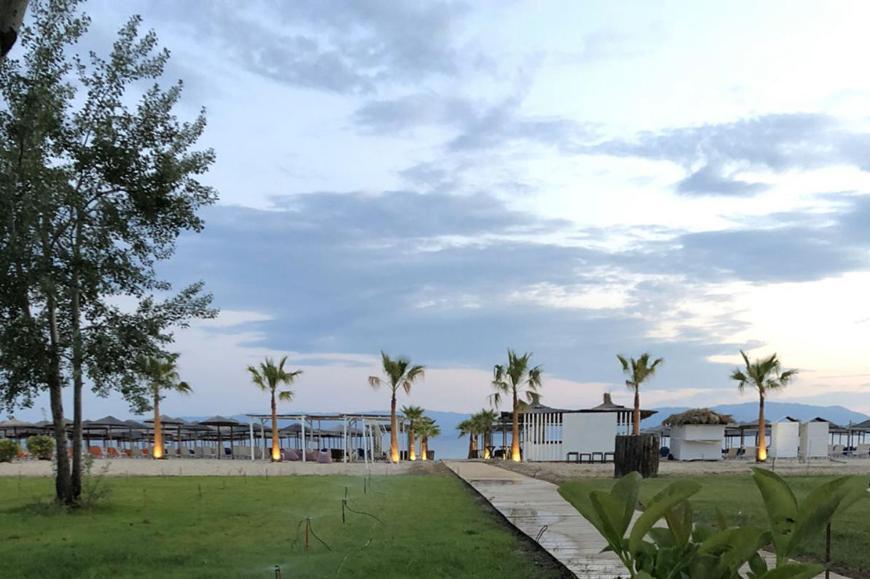 Kasta Beach Hotel Ofrinion Luaran gambar